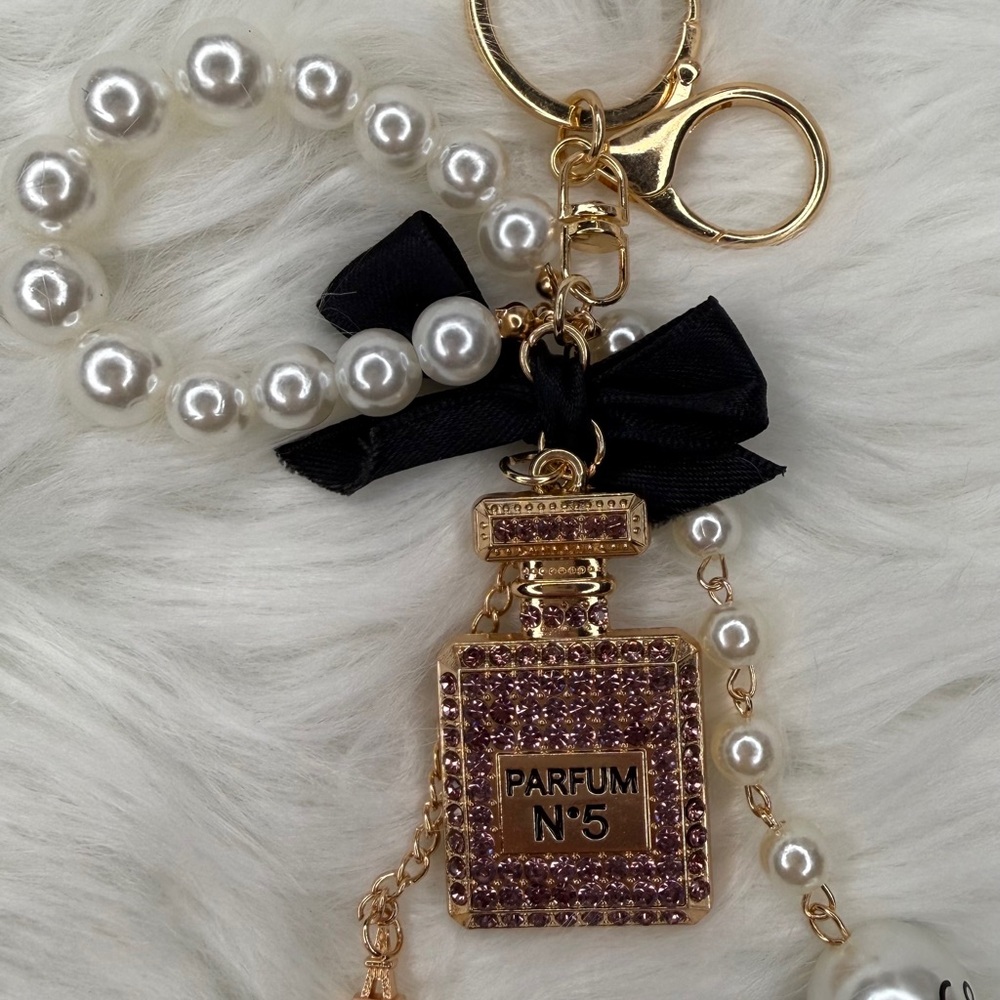 Elegant keychain Lilac and Gold Parfum Bottle Chic Rhinestone pendant